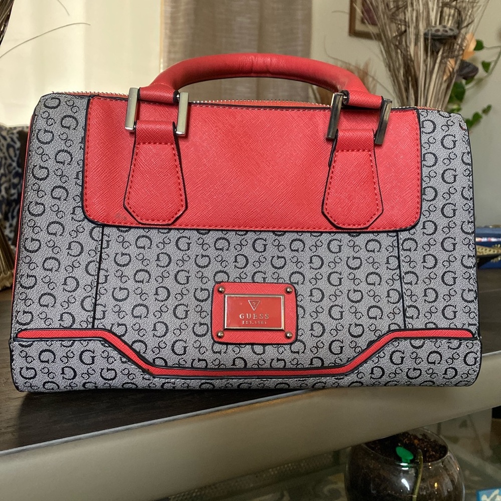 Guess Hand Bag